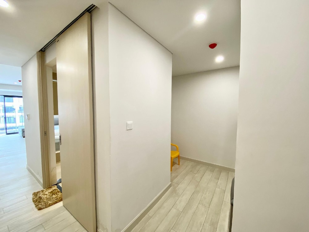 Wise Stay Gold Coast Apartment view 2