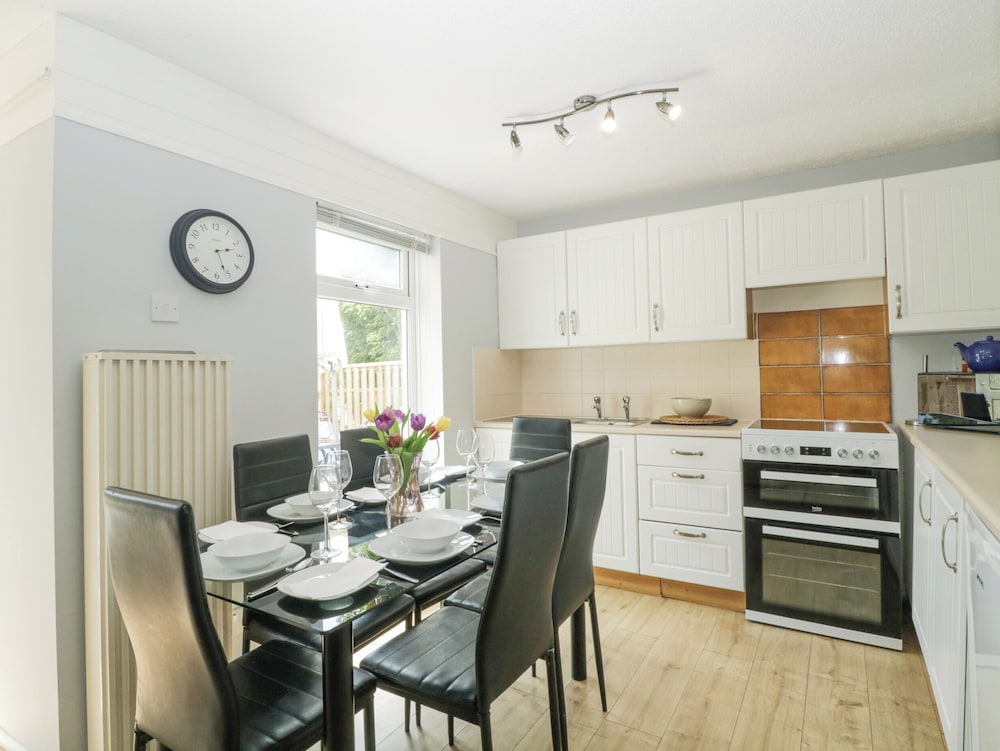 9 Manorcombe Bungalows