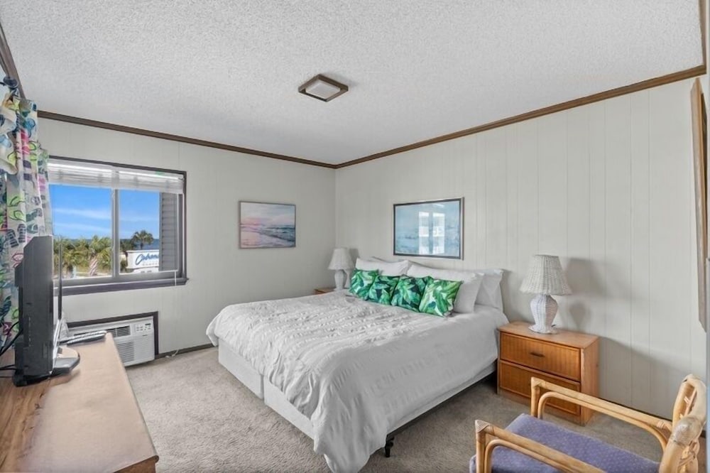 Ocean Forest Villas E206 2 Bedroom Condo