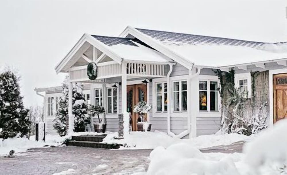 The Lodge