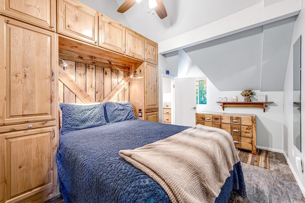 Castle Rock Cabin #178
