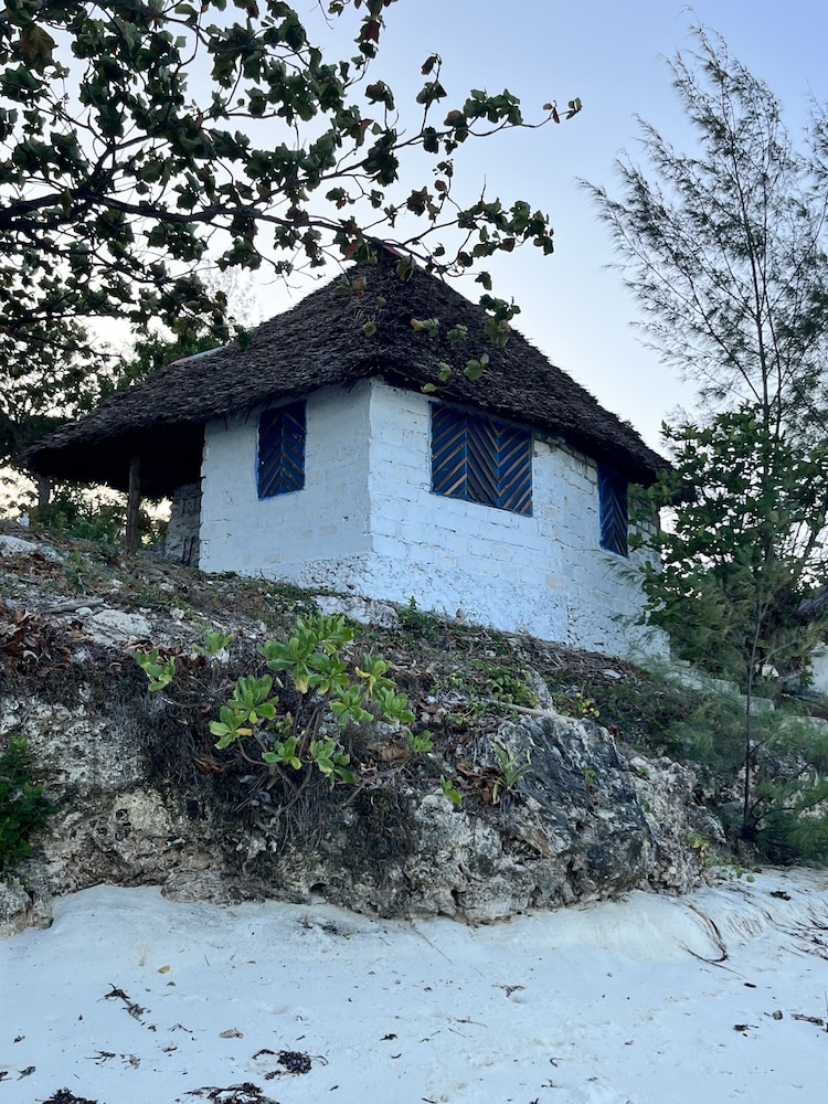 Sazani Beach Lodge view 5