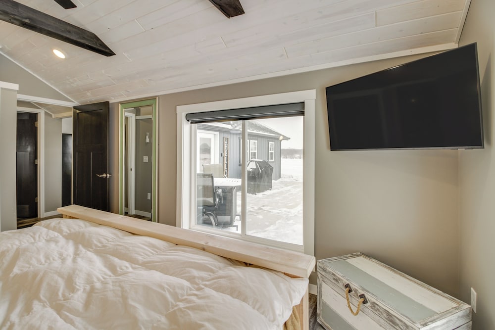 Pet-friendly Cabin w/ Lake Access & Patio in Dent