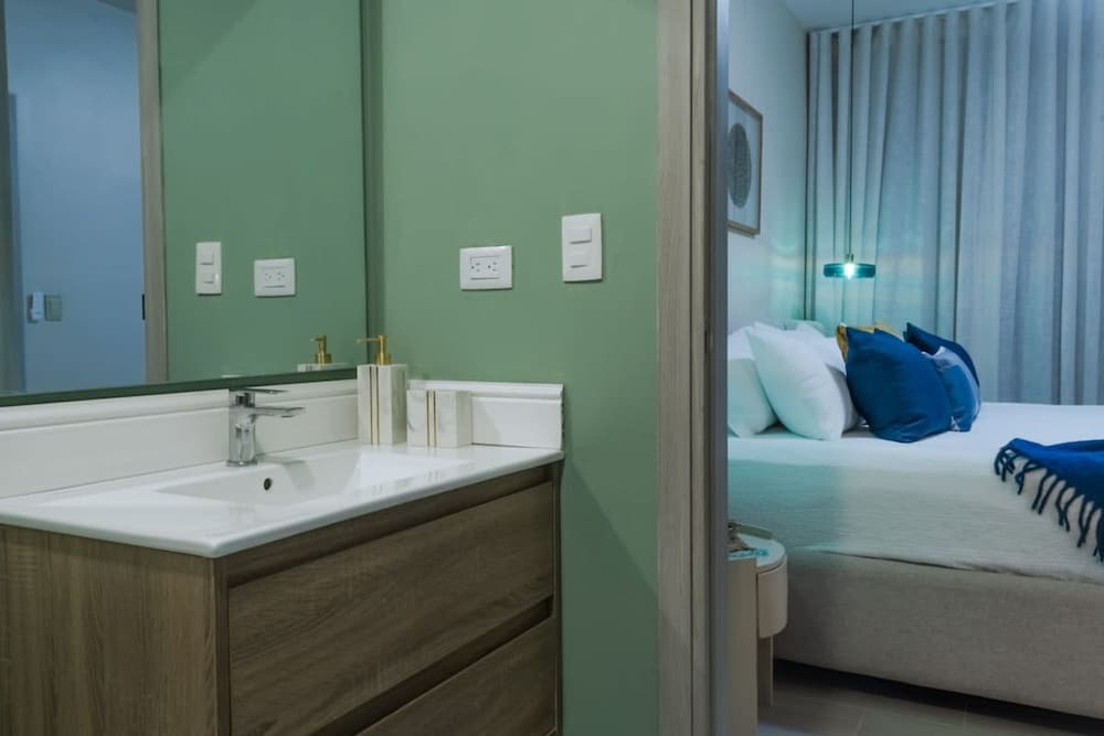 NOK Stlyish 1BR Apartment by Vistacana Rentals