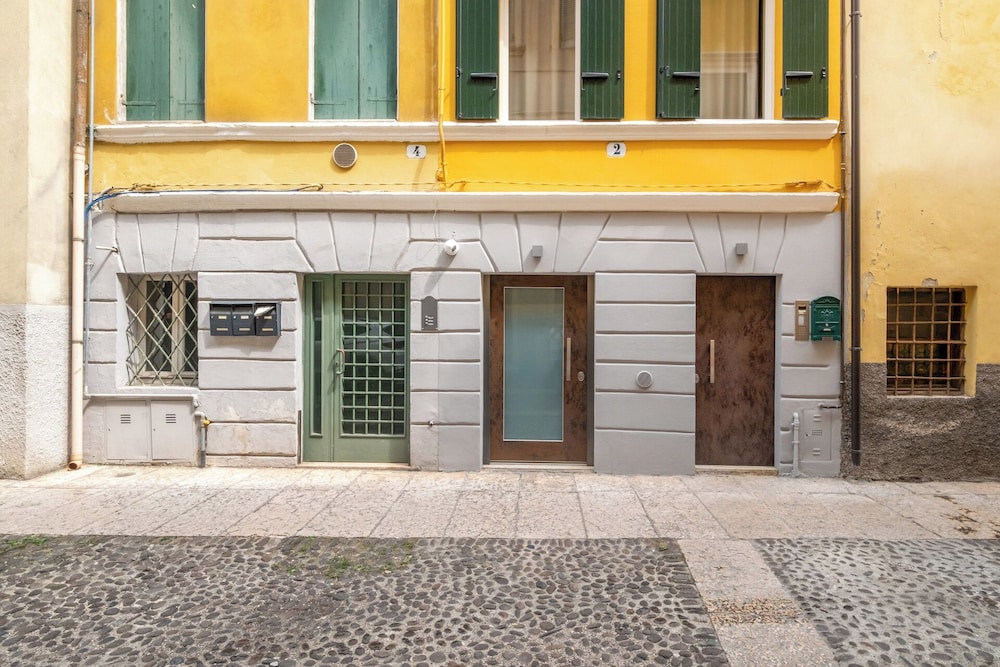 ApartmentsArena - Mustacchi Rooms