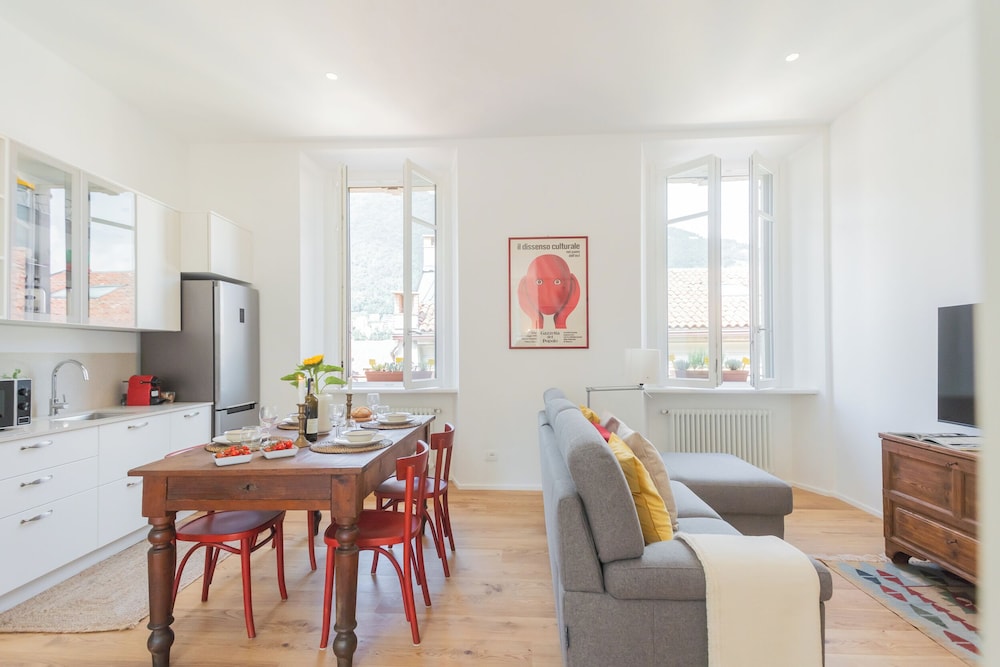 Rooftop Nest in Como City Center by Rent all Como