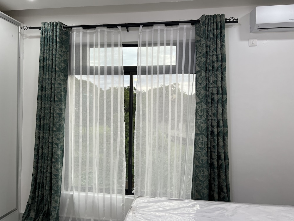 1 Bedroom Fully Furnished Apartment for Rent in Woodlands view 2