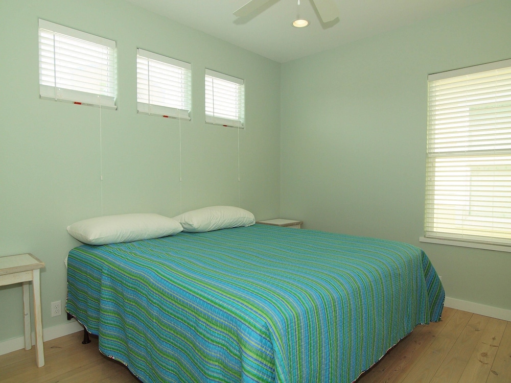 Beach Club Clubhouse 2