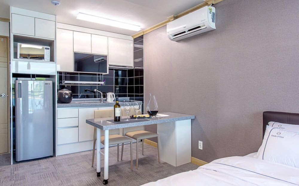 hotel room