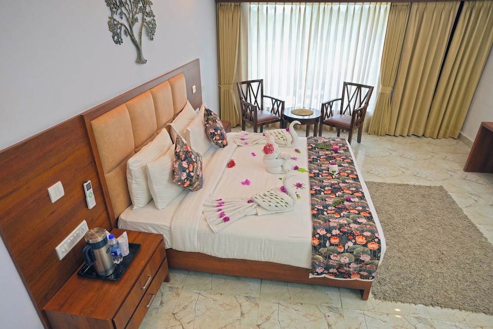 Bamboo Saa Sunrrise Wedding & Wellness Resort, Jaipur