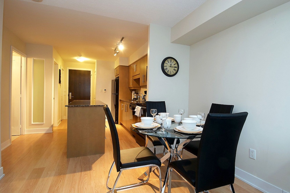 WhiteHall Suites- Yorkville