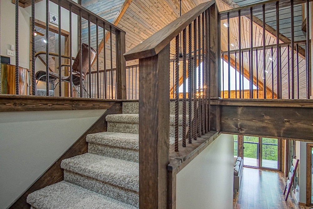 5 Br: Cupp Runneth Over - Luxurious Retreat Nestled 9.7 Miles From Snowshoe
