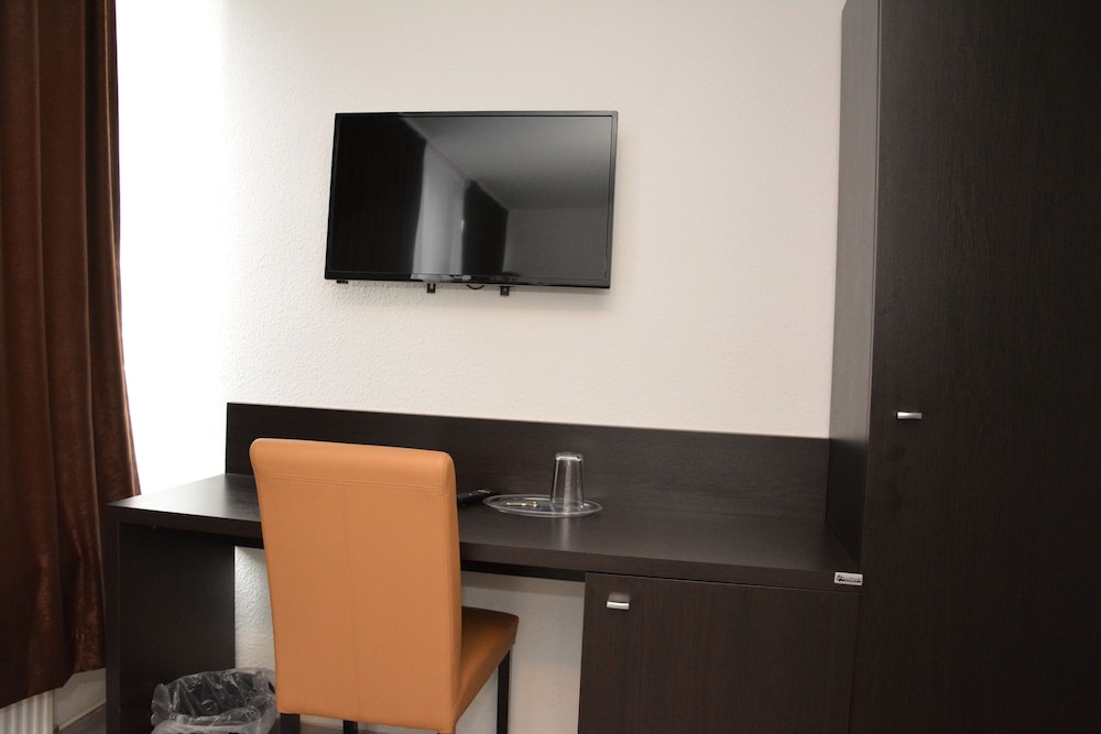 Frankfurt Vacations - Mosel Hotel Frankfurt - Property Image 14