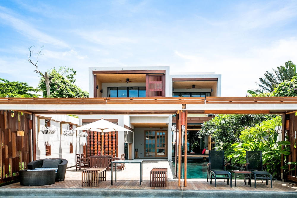 Pavilion Samui Pool Residence