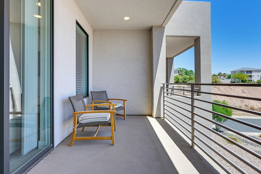 Pool Access: St George Townhome Near Trails!
