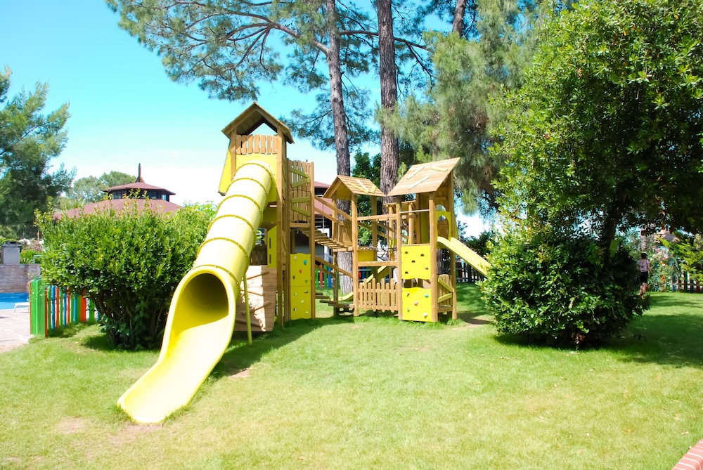 Kimeros Park Holiday Village