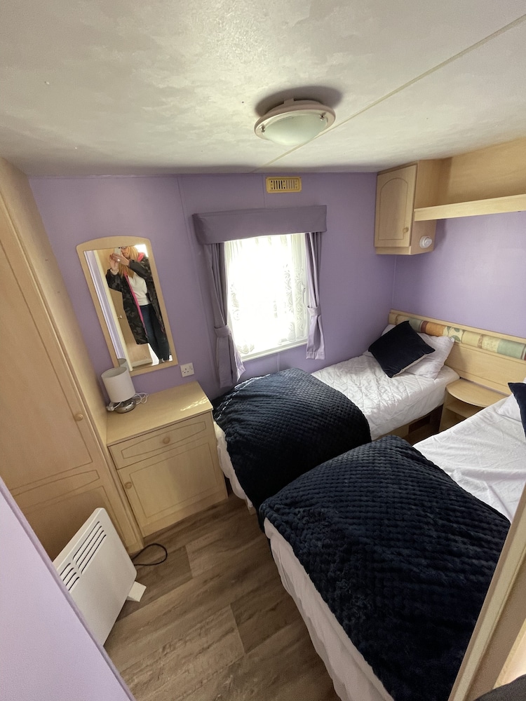 Charming 6 Birth Caravan in Skegness view 2