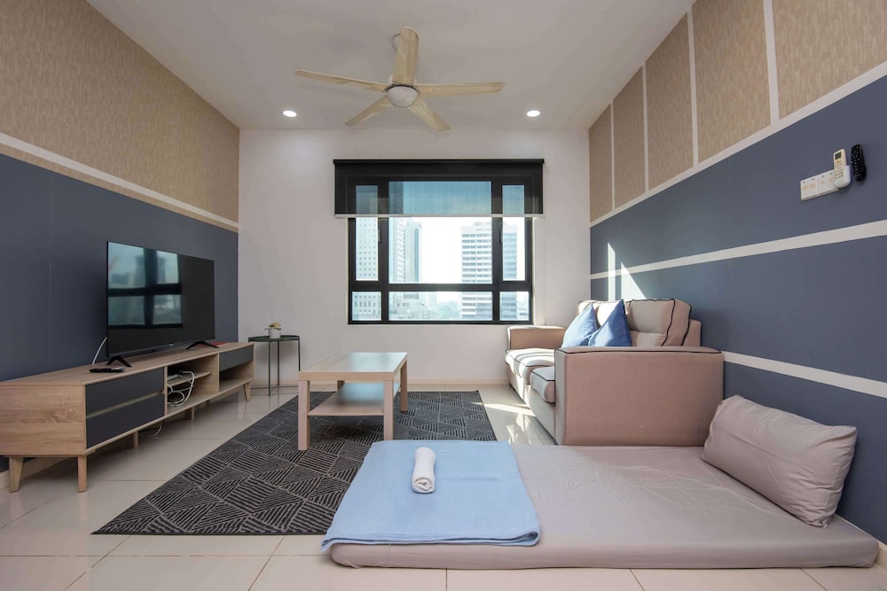 Spacious 2BR Suasana, Near CIQ JB Sentral