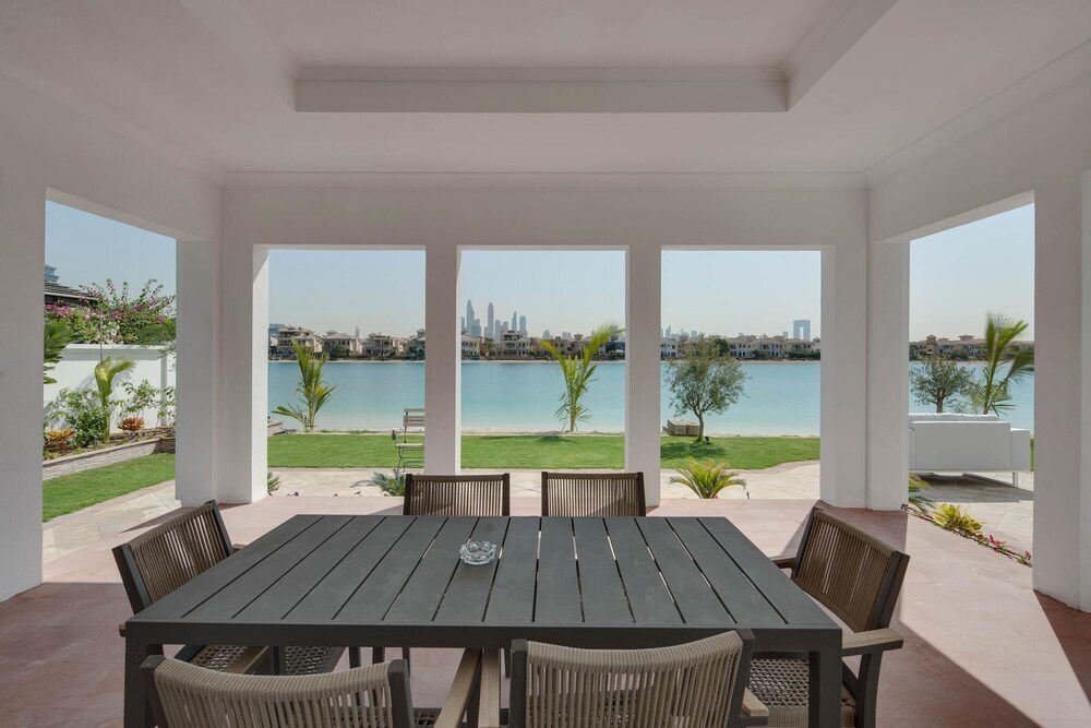5 Villa w Private Pool Beach on Palm Jumeirah