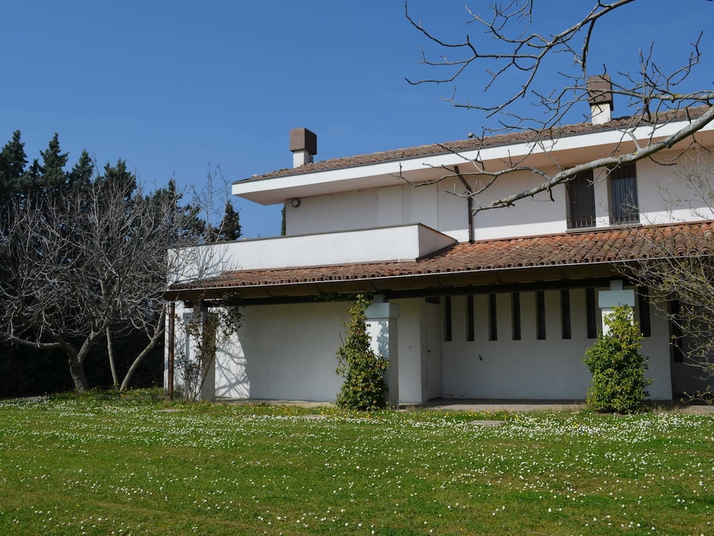 Villa With Garden and Splendid Panorama, Near the Coast view 3