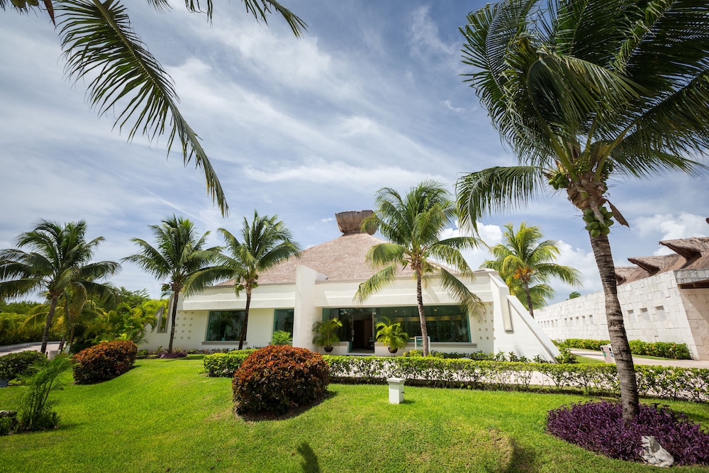 BlueBay Grand Esmeralda All Inclusive - Property Image 27