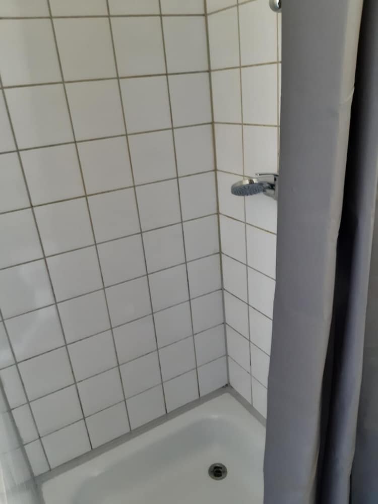 2-Rent Group Hostel Apartments SEN14