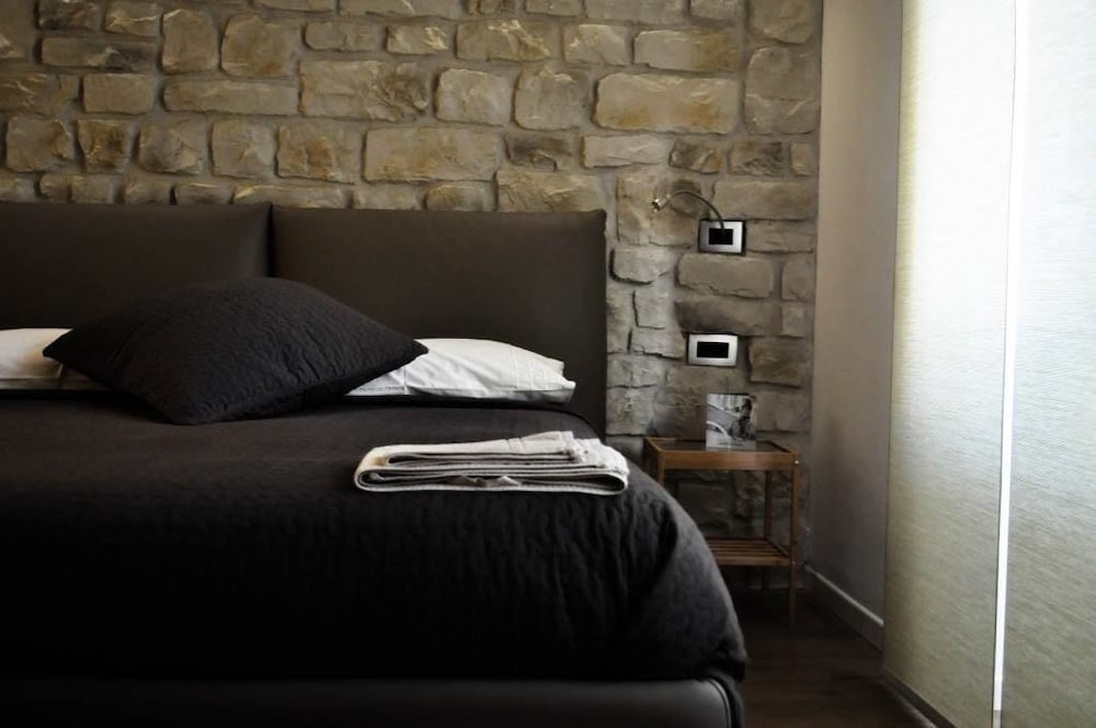 Olivia Rooms Teocrito photo 4