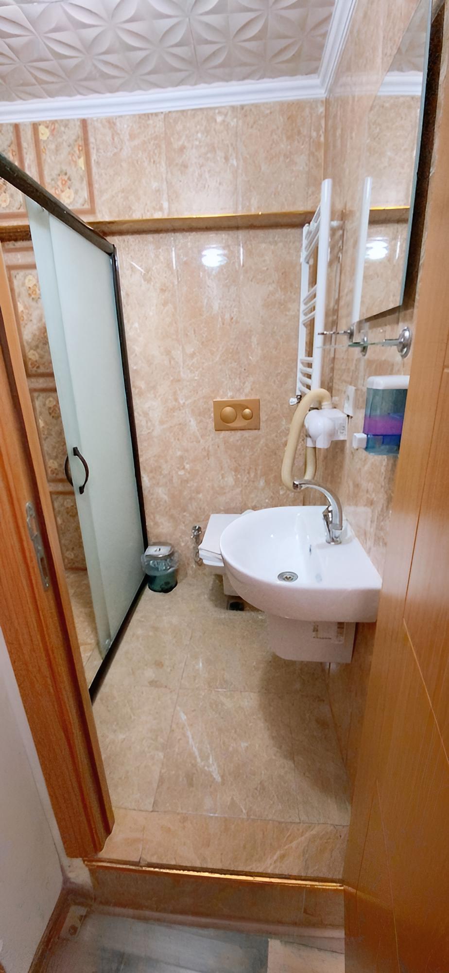 Redamancy Hotel