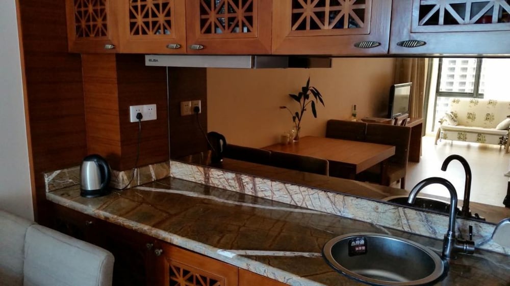 Lingshui Sea View Vacation Apartment view 5