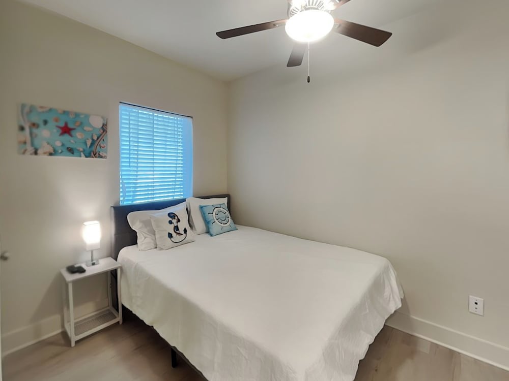 Sea Glass #313 by Southern Vacation Rentals