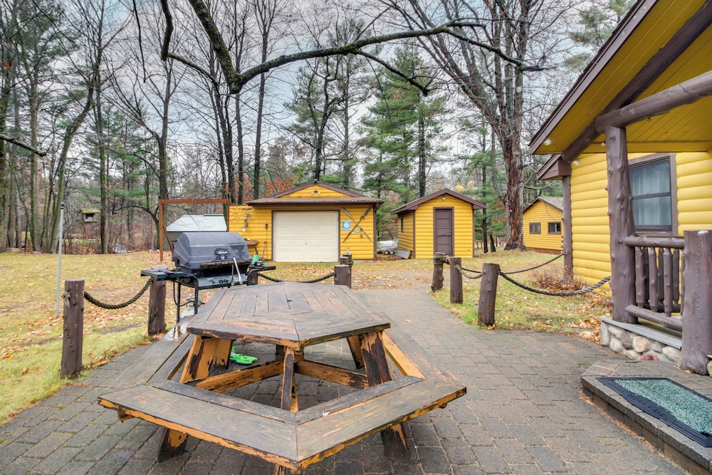 Scenic Cabin w/ Private Beach in Crosslake!