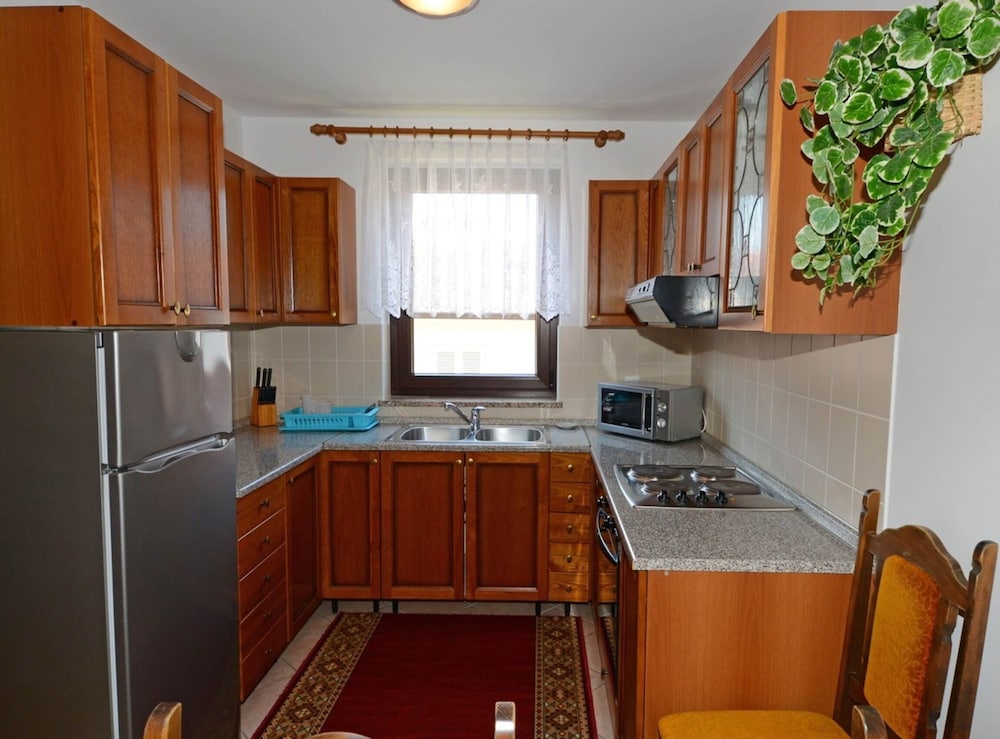 Apartment With Scenic View