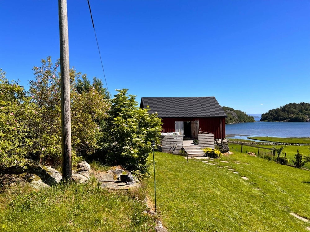 8 Person Holiday Home in Nedstrand view 4
