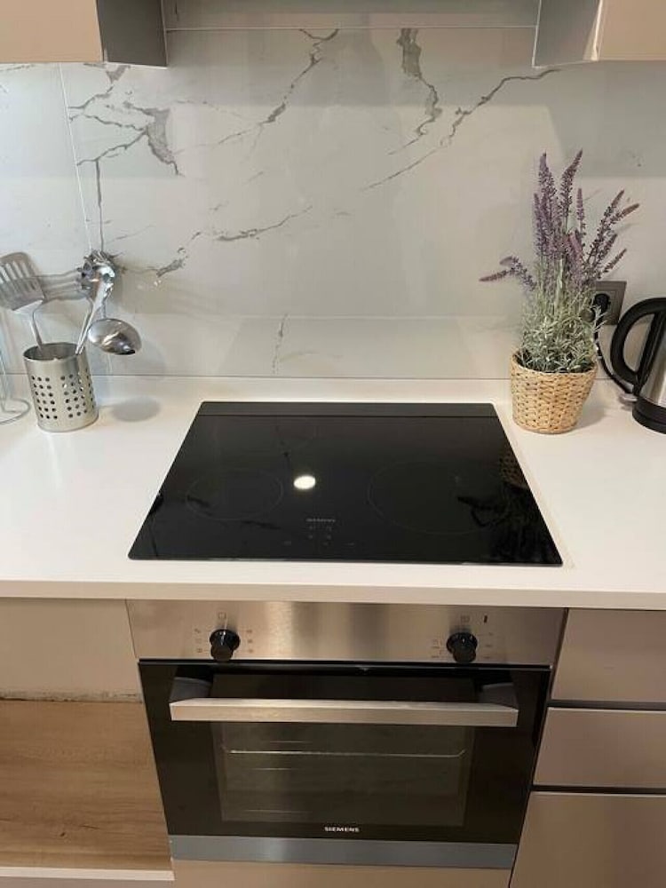 Lovely 1-bedroom Suite Apartment Near Mall of Istanbul