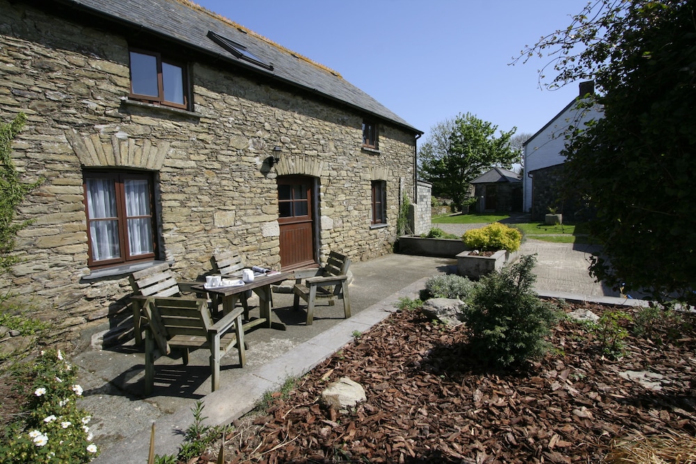 Looe Vacations - Polean Farm Cottages - Property Image 1