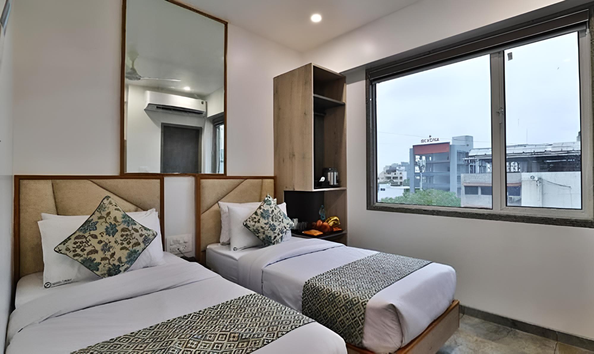 Fabhotel Prime 7 Orbit view 5