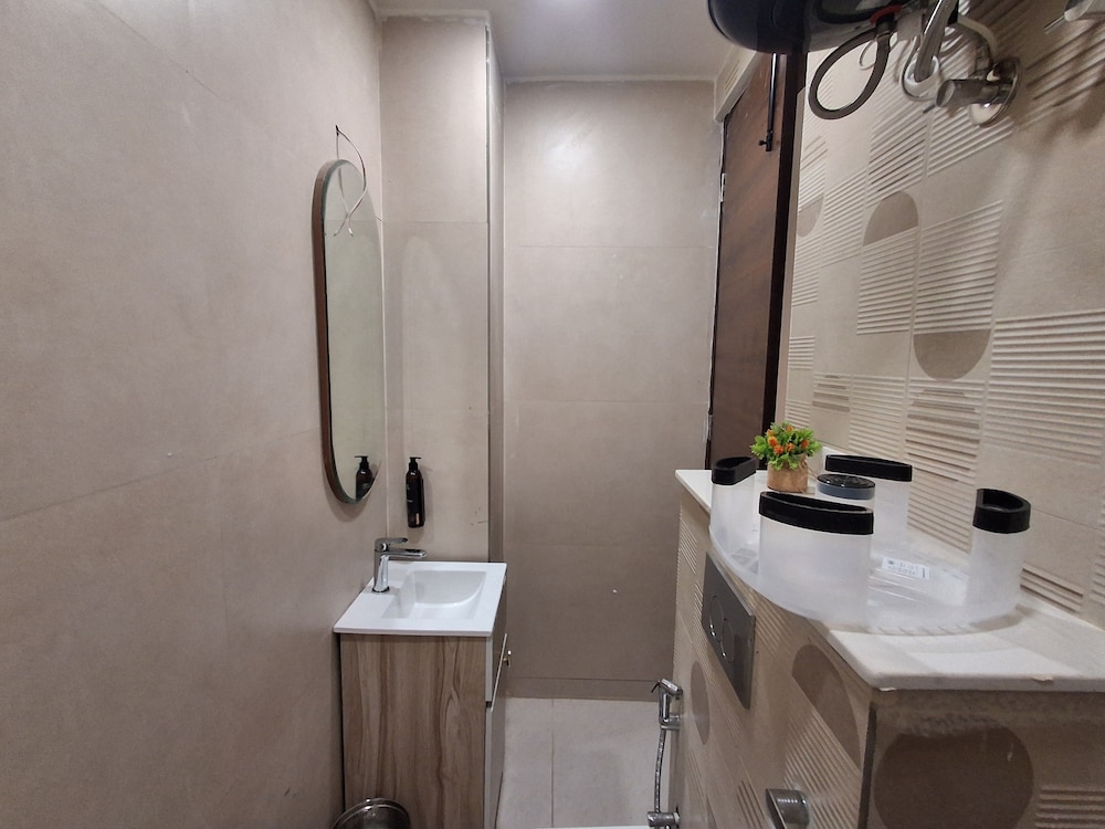 IP Hill Nest By Qotel Sahastradhara
