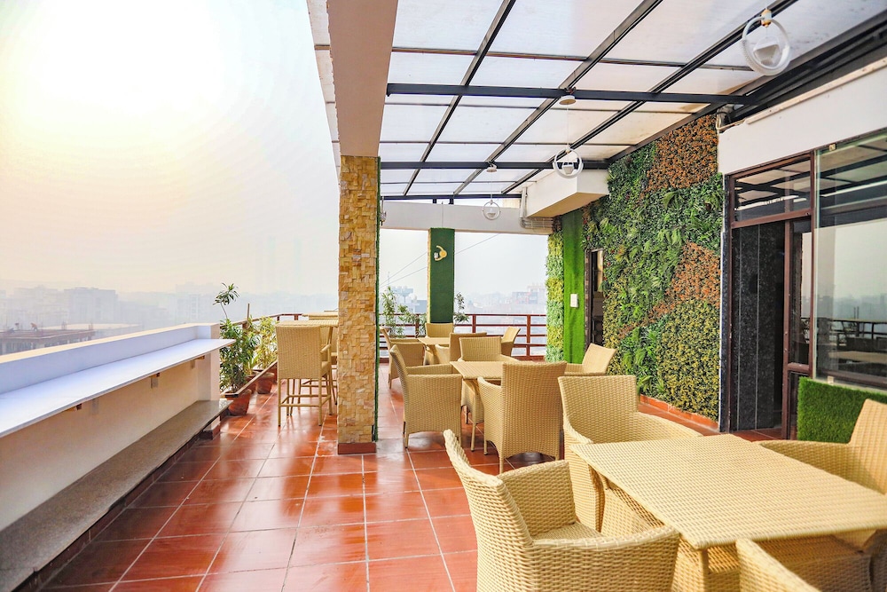 Hotel Admire Inn Sec - 44 By ASPL