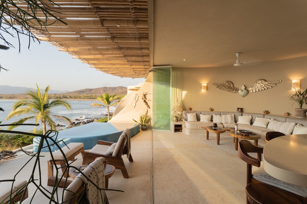 Punta Majahua Condos