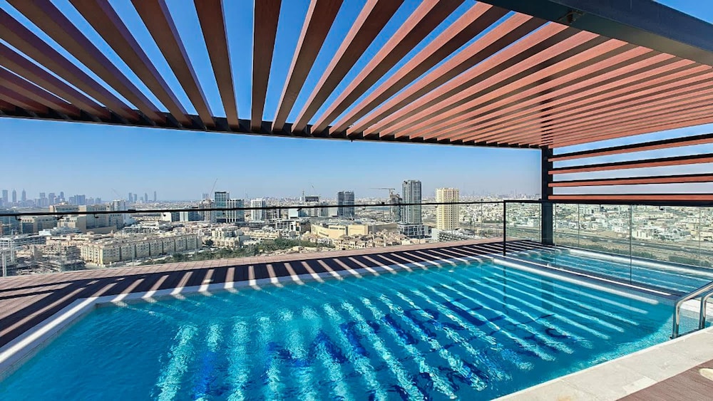 Outstanding Studio in Empire Residence JVC