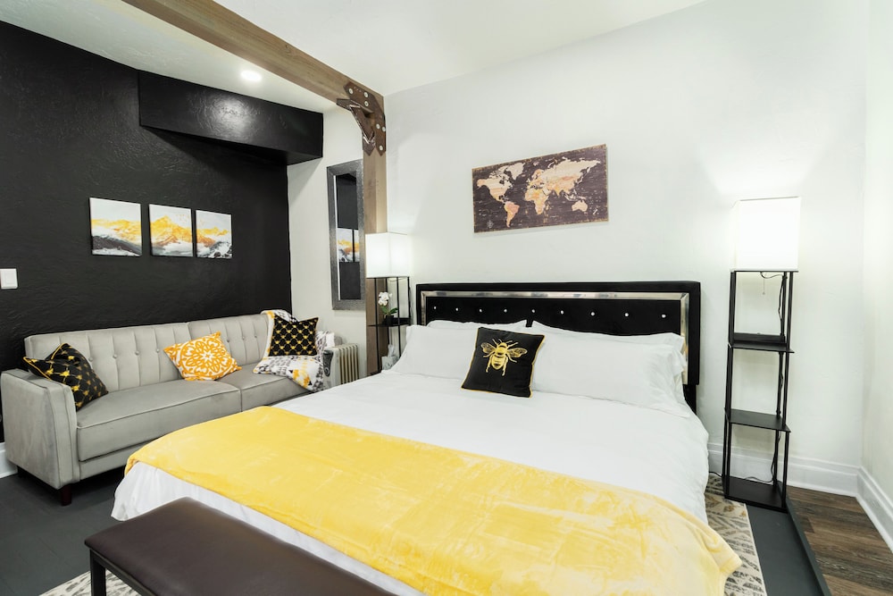 Beehive by Cloud Dream Homes