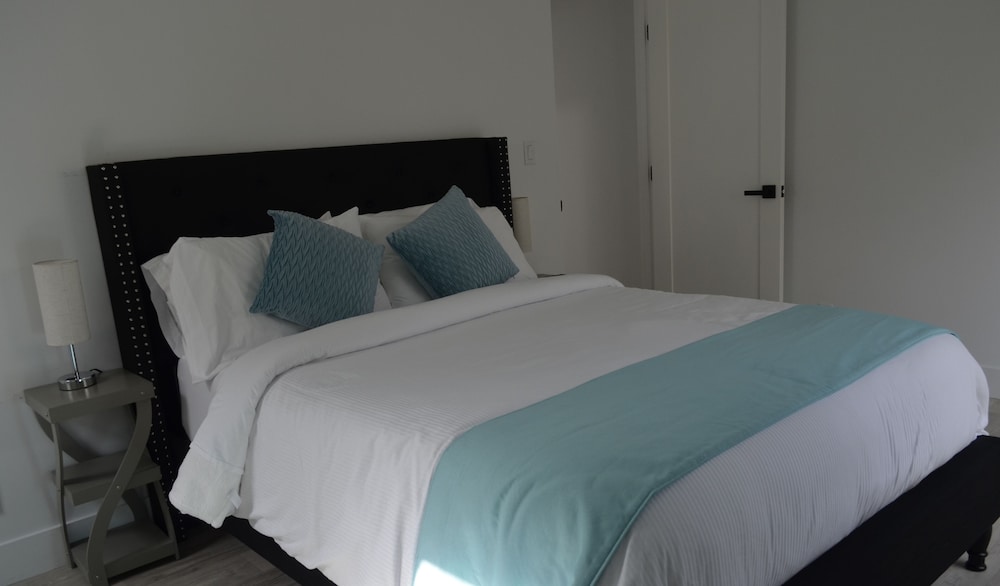 Dimond Abode Vacation Rental