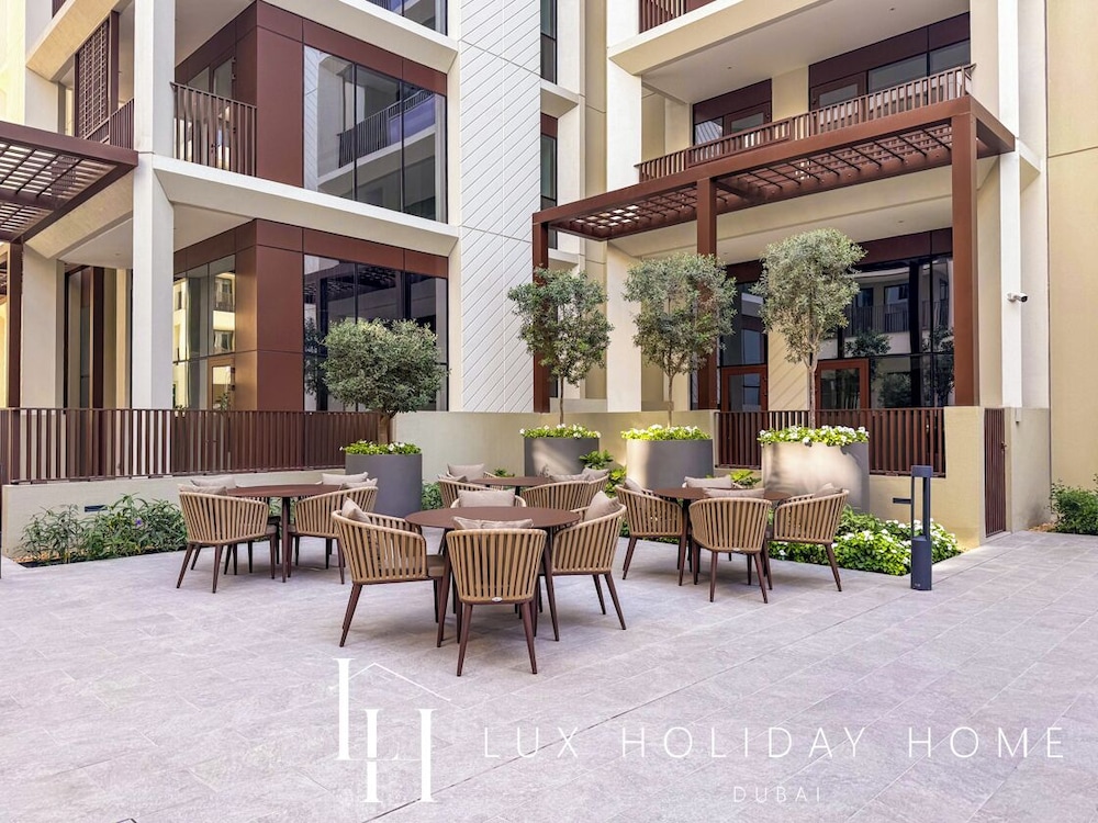 LUX The Orchid Creek Beach Suite