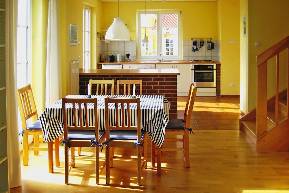 Cottage Directly by the Lake in Trygor