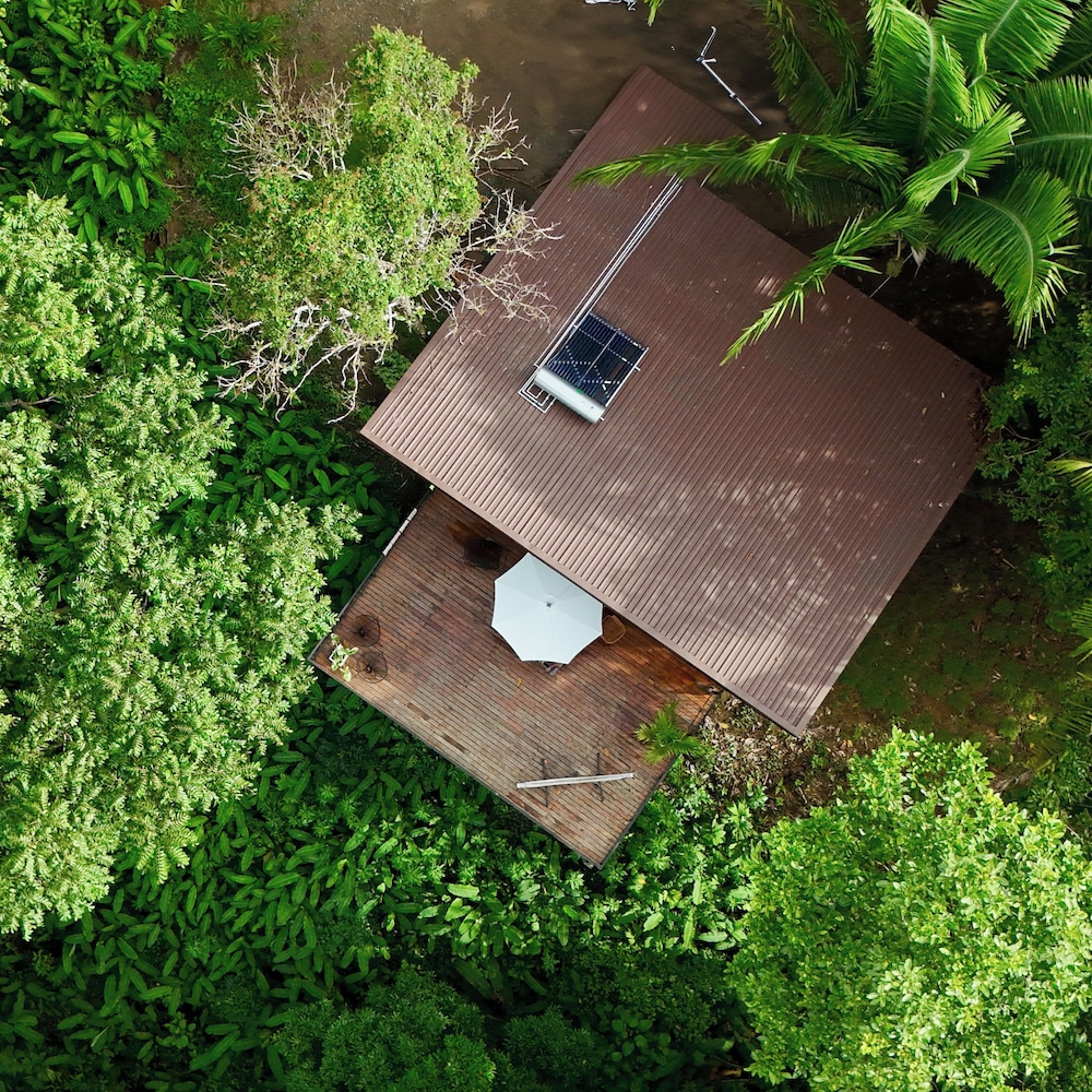 Maze Lodge
