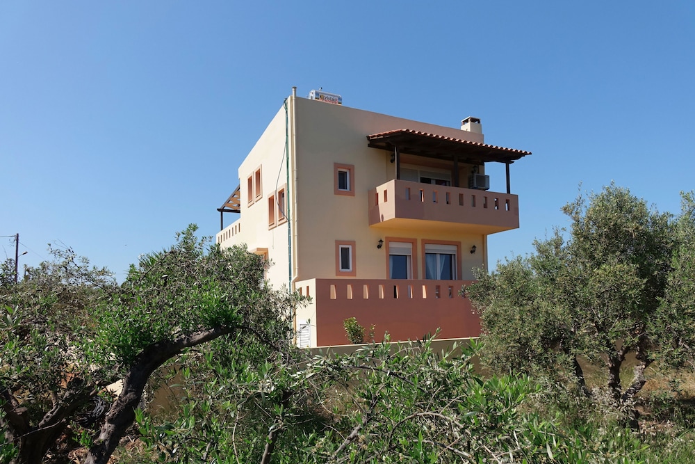 Villa Styliana - Annisaras - near the beach