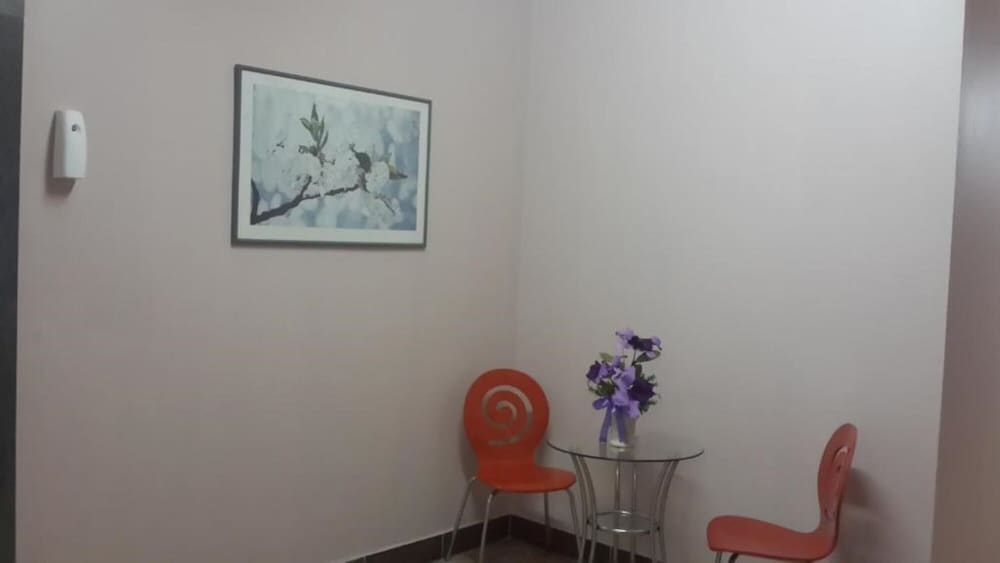 Merit Mansion - Image 5