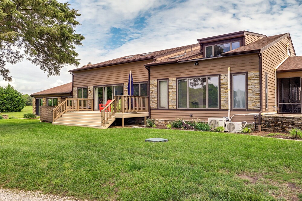 On-site Boat Dock: Queenstown Home w/ Pool & Yard!