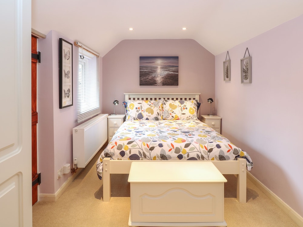 Compass Cottage