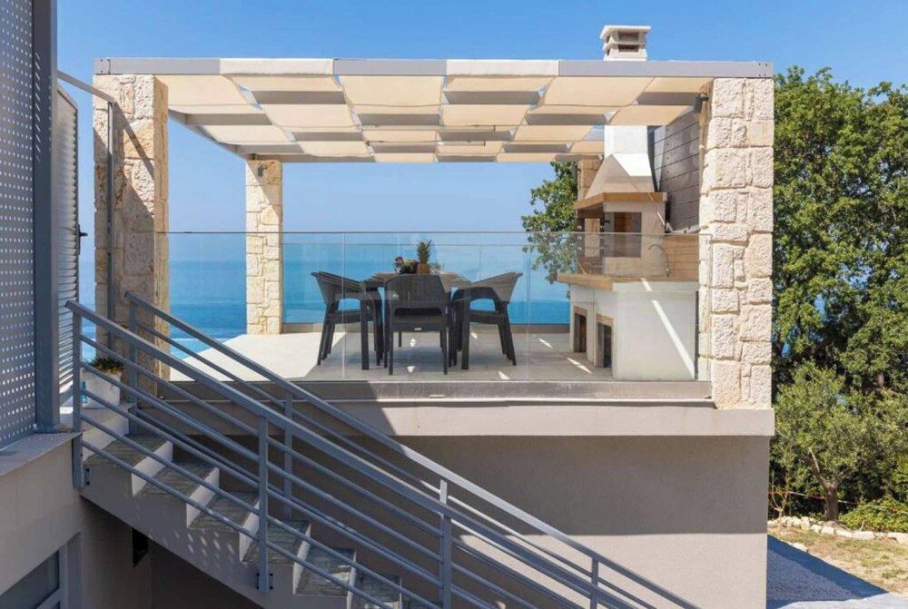 Villa Alkyoni Paramonas